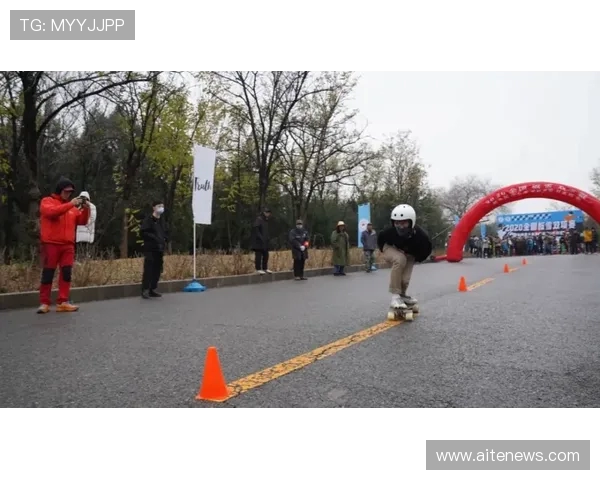 滑板热潮席卷上海滑板队灵活性变革的背后故事与未来展望